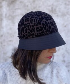 GORRO IMPERMEABLE ANIMAL PRINT