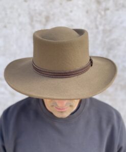 Alternative view of SOMBRERO GAMBLER CAMEL